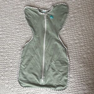 Love to Dream Mint Swaddle with Zipper